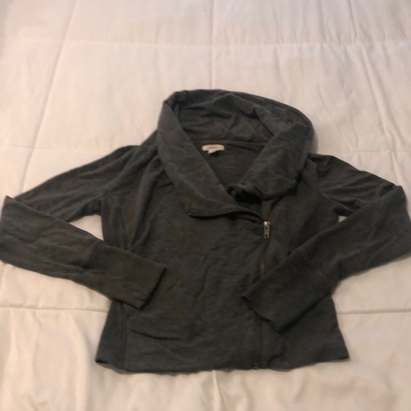 Caslon Jackets & Blazers - Nordstrom Caslon zip up grey jacket with pockets